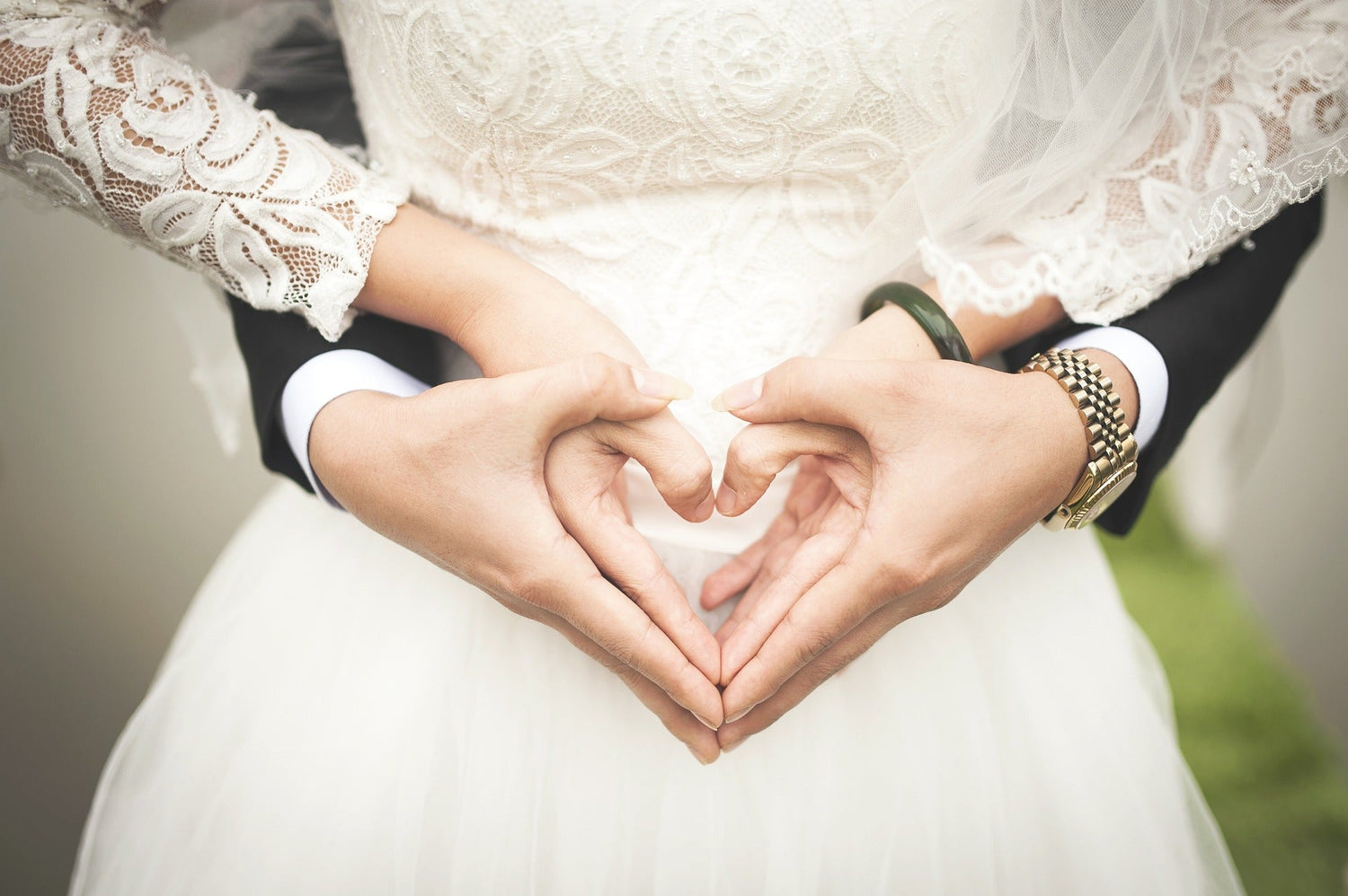 Things You Must Discuss With Your Fiancé Before Getting Married - Mersi Cosmetics