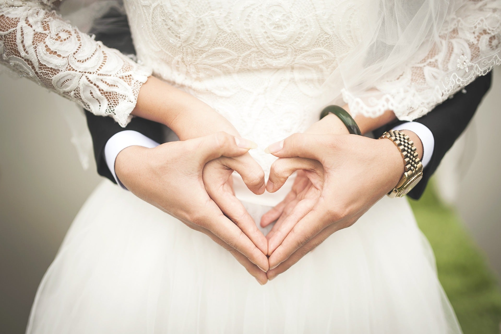 Things You Must Discuss With Your Fiancé Before Getting Married - Mersi Cosmetics