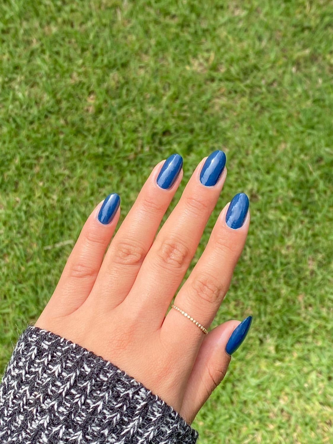Great Blue HoleHalal Nail Polish Breathable 10ML.