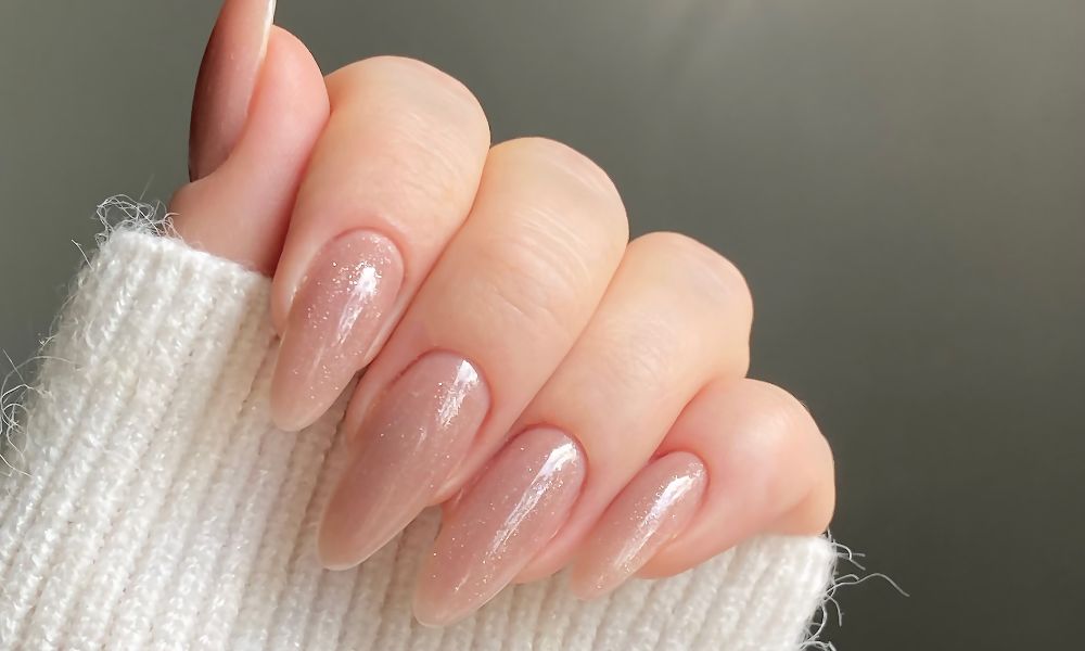 Can You Use UV Gel as Glue for Press-On Nails? - Mersi Cosmetics