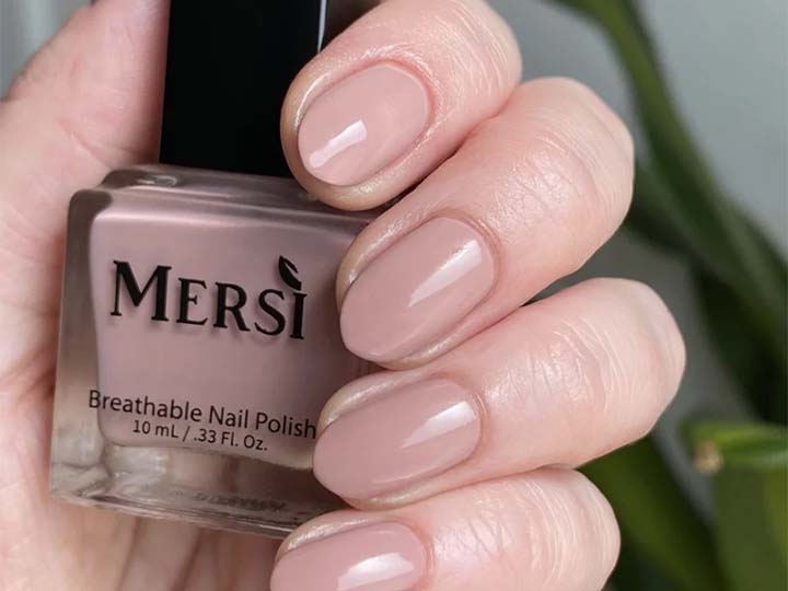 How to Thin Nail Polish That’s Too Thick: Simple Solutions - Mersi Cosmetics