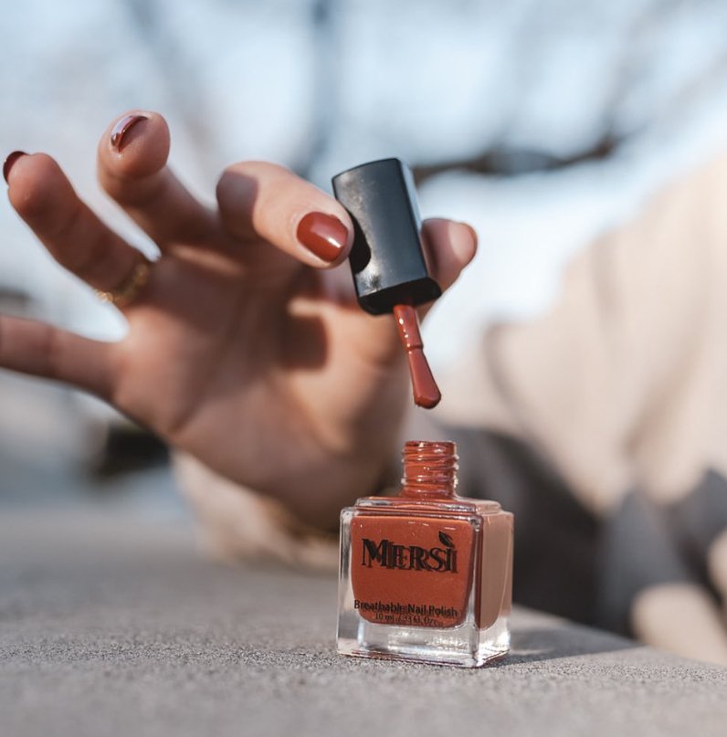 Trending Halal Nail Polish Colors for You to Try this Winter 2023 - Mersi Cosmetics