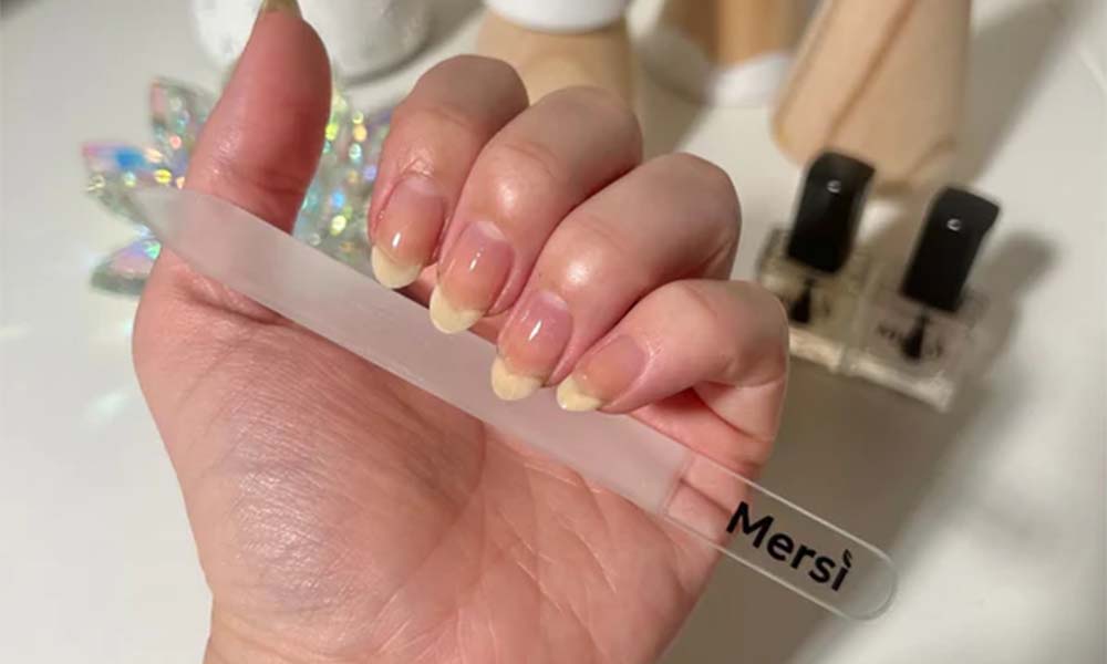 What Grit of Nail File Should You Use to Remove Artificial Nails? - Mersi Cosmetics